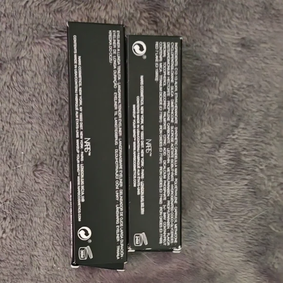 NARS Velvet Matte Dolce Vita Lip Pencil And Via Veneto Eyeliner - Picture 3 of 3